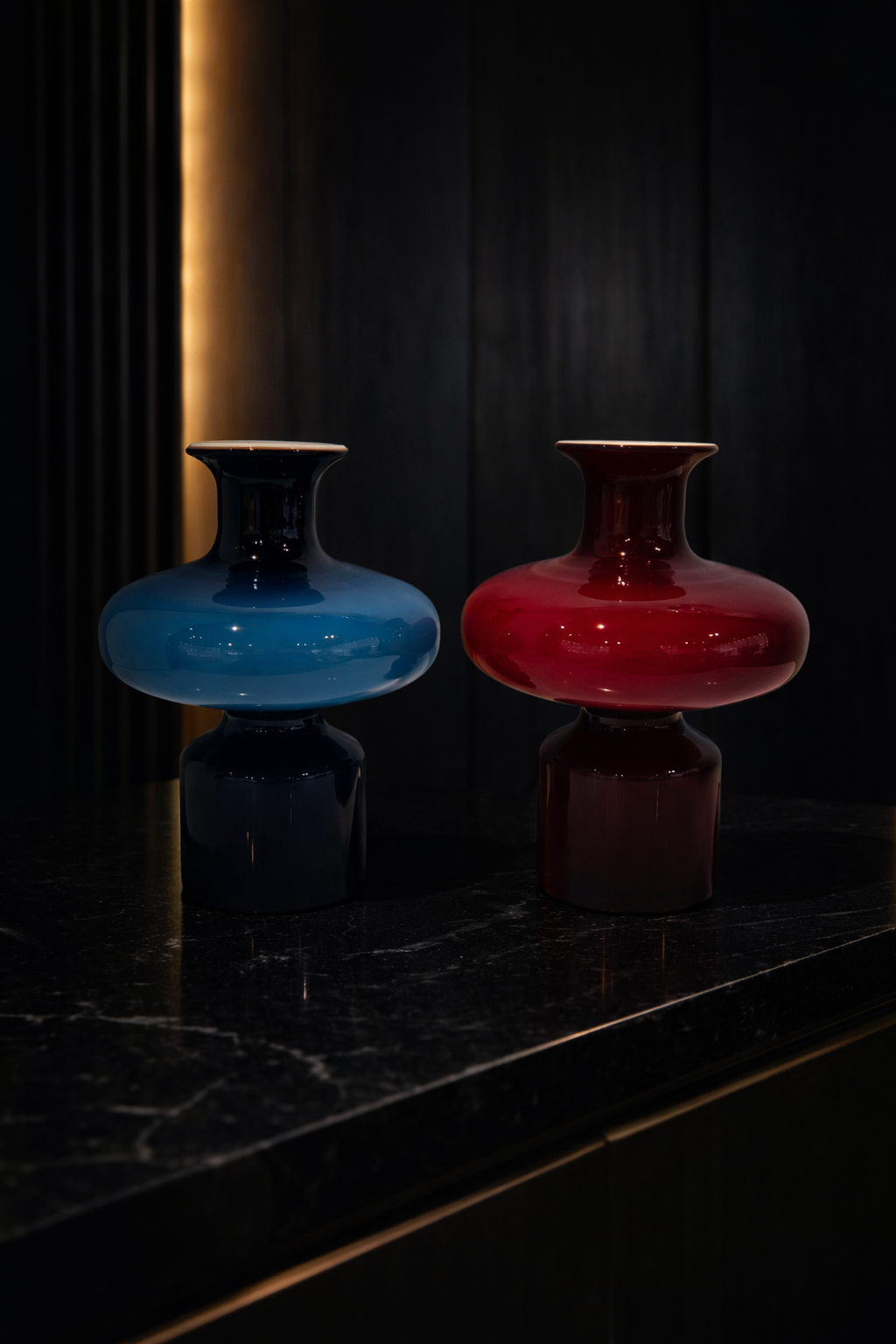 RED & BLUE POT VASE